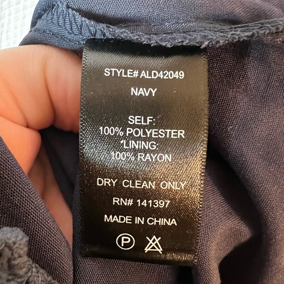 ASTR -the label- navy lace spaghetti strap fit and flare midi dress size L - Picture 9 of 11